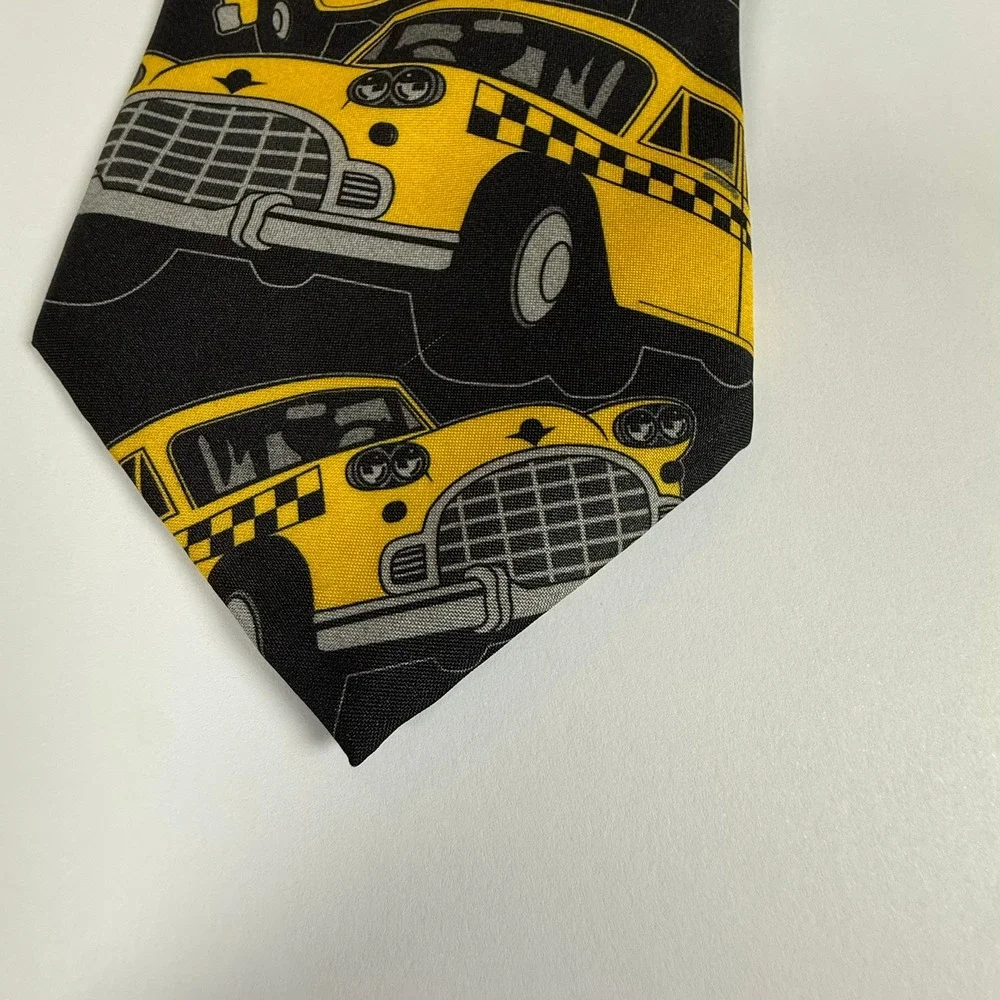 Vintage Ralph Marlin Taxi Cabs Necktie 1996 Yellow Cab Novelty Tie Made USA